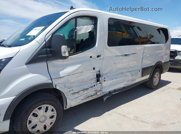 1FBAX2YG8SKA25964 2025 FORD PASSENGER White წინა ხედი