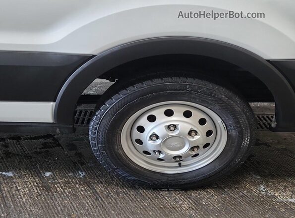 1FBAX9CG3PKC04601 2023 FORD PASSENGER  Սարքավորումների վահանակի տեսք