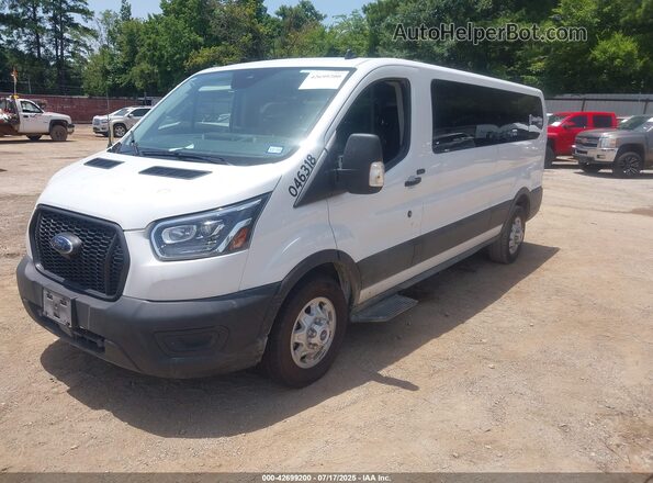1FBAX9Y83RKB87058 2024 FORD PASSENGER White Передня ліва чверть