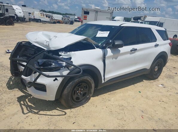 1FM5K8AB8RGA85670 2024 FORD POLICE INTERCEPTOR White წინა მარცხენა ხედი სამი მეოთხედიდან