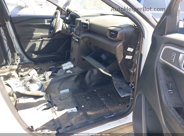 1FM5K8AB9MGC00317 2021 FORD POLICE INTERCEPTOR White Vista interior delantera