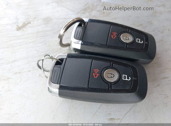 1FMCU9G65LUA37702 2020 FORD ESCAPE Silver Widok deski rozdzielczej
