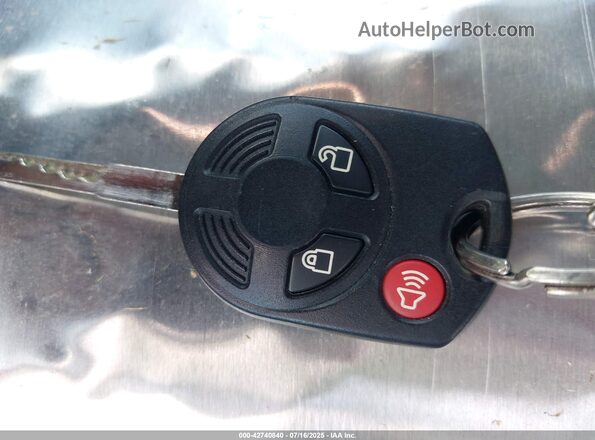 1FMCU9GD7JUB38526 2018 FORD ESCAPE White Widok deski rozdzielczej