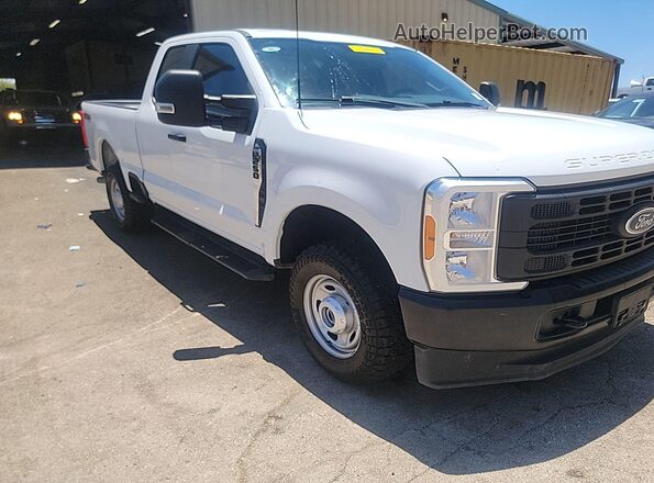 1FT7X2BA9PEC24201 2023 FORD F-250  Trasero derecho