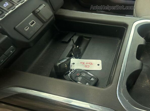 1GC1YNE70MF228972 2021 CHEVROLET SILVERADO  Հետևի նստատեղերի տեսք