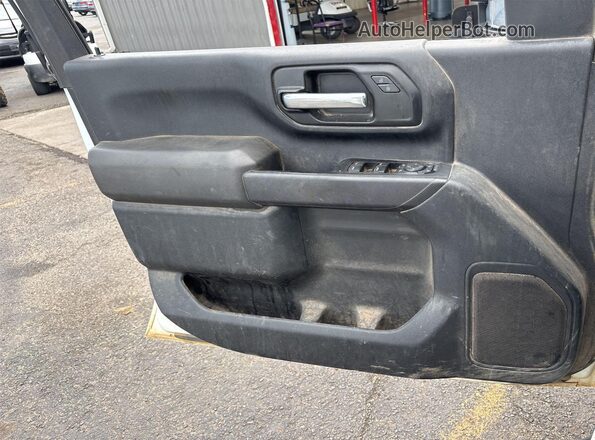 1GC2YLE74MF117348 2021 CHEVROLET SILVERADO  Widok z tyłu