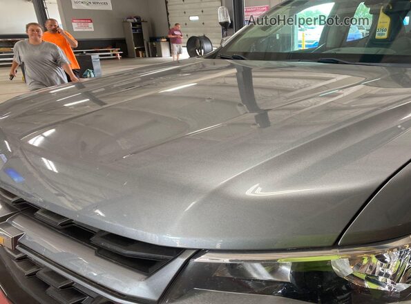 1GCGTBEN0M1131662 2021 CHEVROLET COLORADO  Вид салона спереди