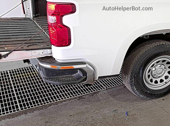 1GCPDAEK9PZ216227 2023 CHEVROLET SILVERADO  Vista de los asientos traseros