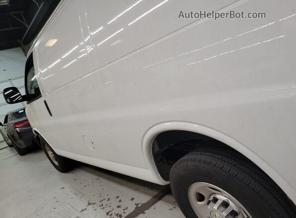 1GCWGAFP0N1263543 2022 CHEVROLET EXPRESS  წინა პანელის ხედი