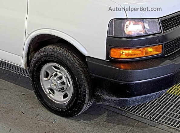 1GCWGAFP1M1303403 2021 CHEVROLET EXPRESS  Rear view