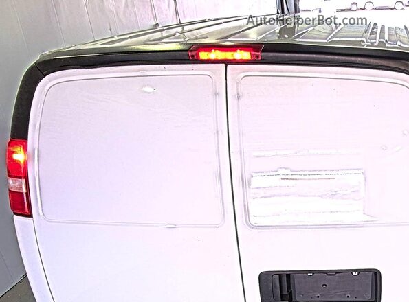 1GCWGAFP2M1303152 2021 CHEVROLET EXPRESS  Հետևի տեսք