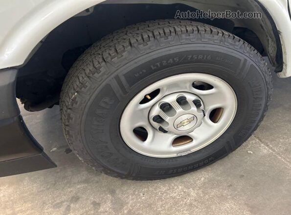 1GCWGAFP2M1309369 2021 CHEVROLET EXPRESS  Вид ззаду