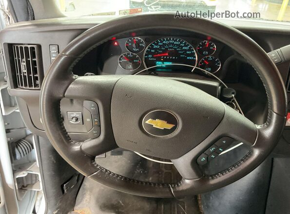 1GCWGAFP5M1201537 2021 CHEVROLET EXPRESS  Вид задньої частини салону