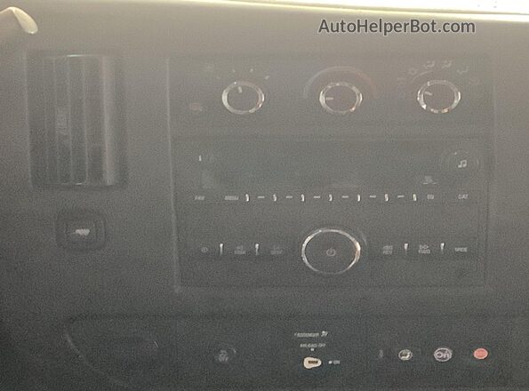 1GCWGAFP6M1222090 2021 CHEVROLET EXPRESS  Vista de los asientos traseros