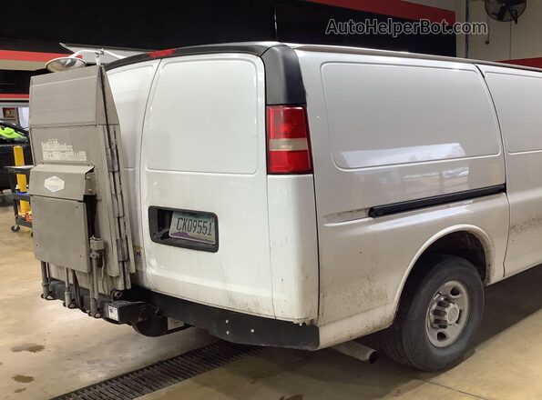 1GCZGGFF6G1228810 2016 CHEVROLET EXPRESS  Rear interior view
