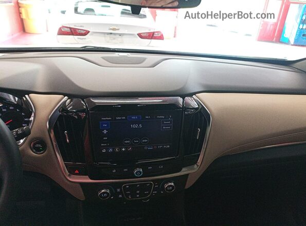 1GNEVGKW6PJ264501 2023 CHEVROLET TRAVERSE  Панорамний вид салону 360°