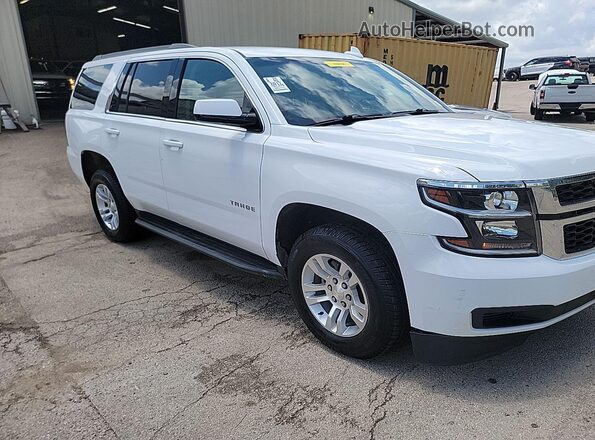 1GNSKAEC6HR334933 2017 CHEVROLET TAHOE  წინა სალონის ხედი