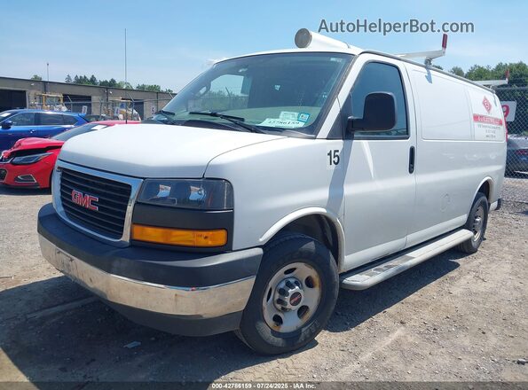 1GTW7AFG7K1210978 2019 GMC SAVANA 2500 White Vista tres cuartos delantera izquierda
