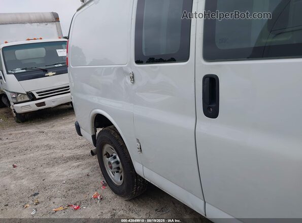 1GTW7AFP5K1303286 2019 GMC SAVANA 2500 White Widok z przodu