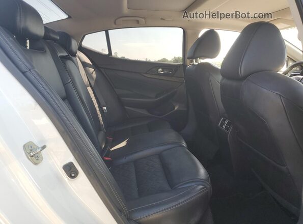 1N4AA6AP2HC384072 2017 NISSAN MAXIMA Белый Вид задних сидений