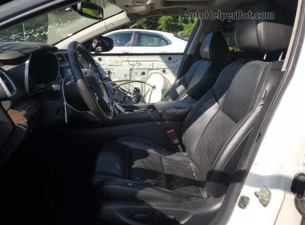 1N4AA6AP2HC384072 2017 NISSAN MAXIMA Белый Вид салона спереди