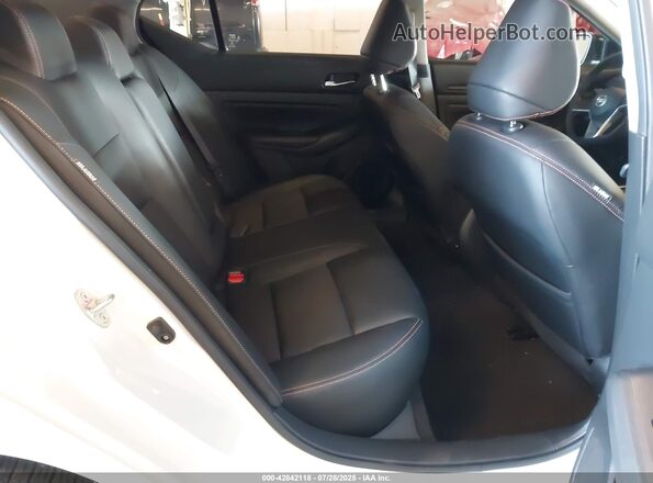 1N4AL4CVXMN392011 2021 NISSAN ALTIMA White 