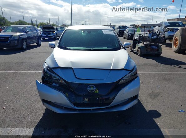 1N4AZ1BV3PC562787 2023 NISSAN LEAF Серебряный Вид щитка приборов