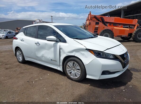 1N4AZ1CP8JC304644 2018 NISSAN LEAF White Вид спереду