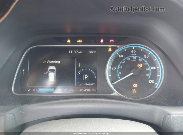 1N4AZ1CP8JC304644 2018 NISSAN LEAF White 