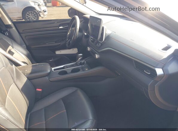 1N4BL4CV3MN334391 2021 NISSAN ALTIMA Black Widok wnętrza z przodu
