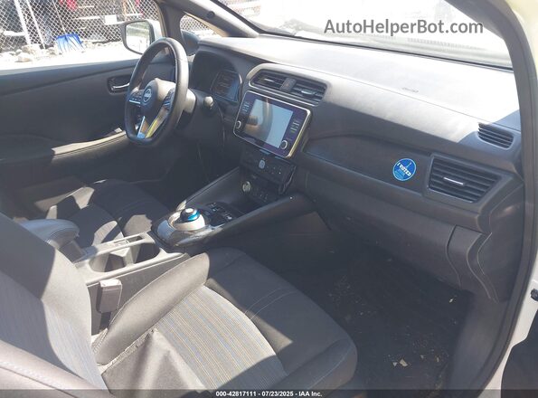 1N4CZ1CV1PC553044 2023 NISSAN LEAF White Widok wnętrza z przodu