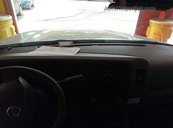 1N6AF0KY3GN804311 2016 NISSAN NV CARGO NV3500 HD  Widok komory silnika
