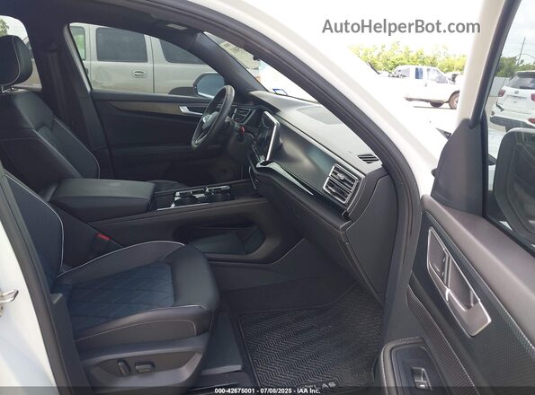 1V2FE2CAXRC232496 2024 VOLKSWAGEN ATLAS White 