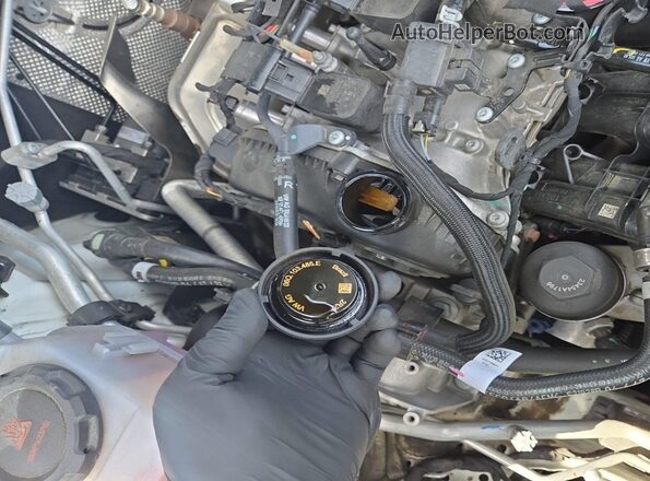 1V2HR2CA9RC564720 2024 VOLKSWAGEN ATLAS  Vista del compartimento del motor