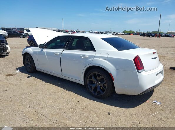 2C3CCAAG3PH552379 2023 CHRYSLER 300 White 