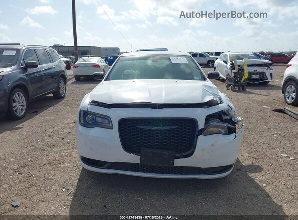 2C3CCAAG4PH678864 2023 CHRYSLER 300 White 