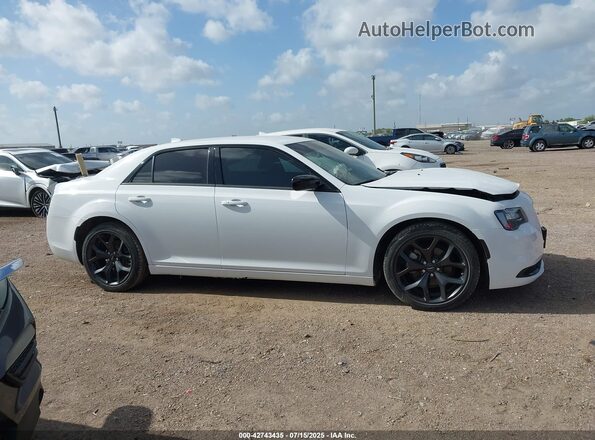 2C3CCAAG4PH678864 2023 CHRYSLER 300 White 