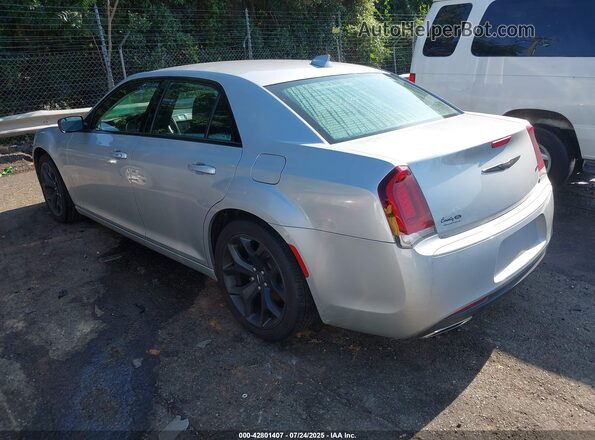 2C3CCAAGXMH563133 2021 CHRYSLER 300 Серебряный Задняя левая четверть