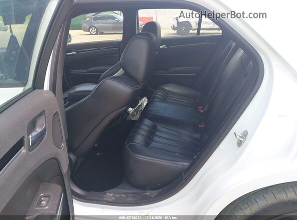 2C3CCABG2PH562772 2023 CHRYSLER 300 White VIN კოდის სტიკერის ხედი