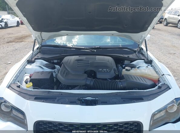 2C3CCABG2PH562772 2023 CHRYSLER 300 White უკანა ხედი