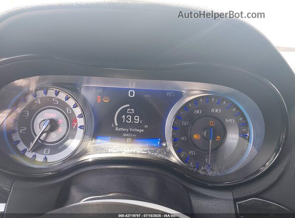 2C3CCABGXPH577391 2023 CHRYSLER 300 Красный Вид задних сидений