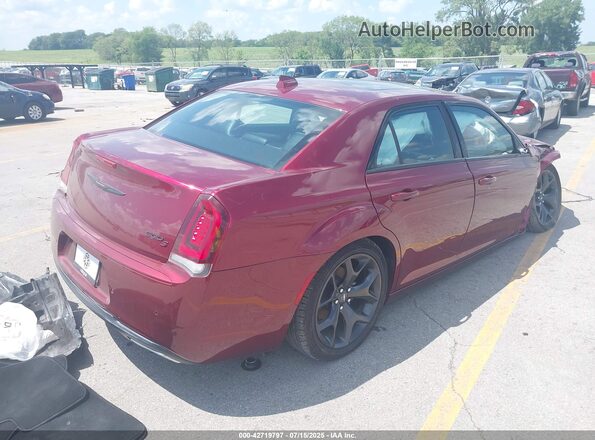 2C3CCABGXPH577391 2023 CHRYSLER 300 Красный Задняя правая четверть
