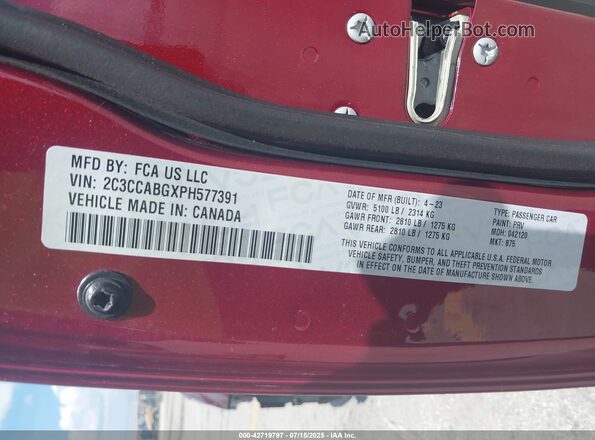 2C3CCABGXPH577391 2023 CHRYSLER 300 Красный Вид подкапотного пространства