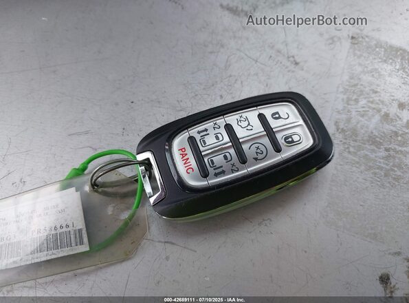2C4RC1BG3PR586661 2023 CHRYSLER PACIFICA Серебряный Вид панели приборов