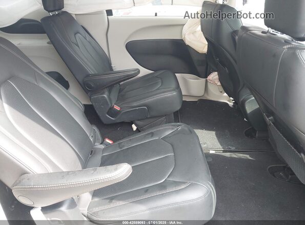 2C4RC1BG6LR120961 2020 CHRYSLER PACIFICA Black Vista de la etiqueta del VIN