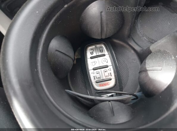 2C4RC1BG8PR594481 2023 CHRYSLER PACIFICA Gray Առջևի վահանակի տեսք