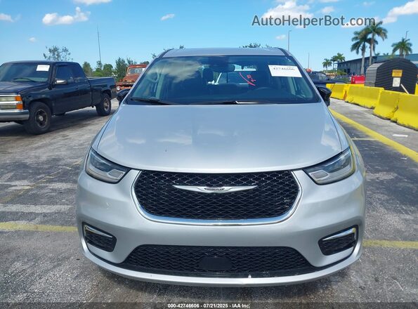 2C4RC1BGXRR123323 2024 CHRYSLER PACIFICA Silver Вид щитка приладів