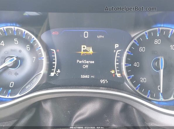 2C4RC1BGXRR123323 2024 CHRYSLER PACIFICA Silver Вид задніх сидінь