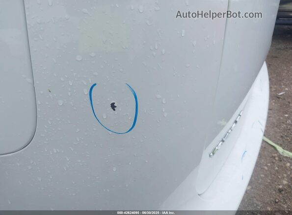 2C4RC1CG3PR525941 2023 CHRYSLER VOYAGER White 