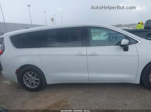 2C4RC1CG3PR525941 2023 CHRYSLER VOYAGER White 